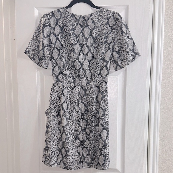 Blu Pepper Side-Tie Mini Dress - Picture 7 of 7